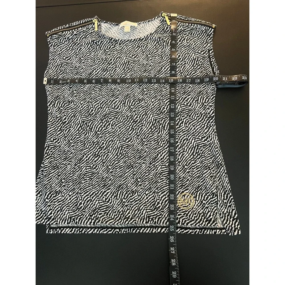 Michael Kors Zebra Print Sleeveless Top Gold Zip Shoulder Studded Logo L (1189)